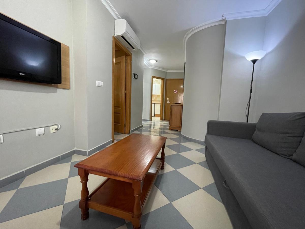 Apartamentos Nina De Oro Torremolinos Luaran gambar