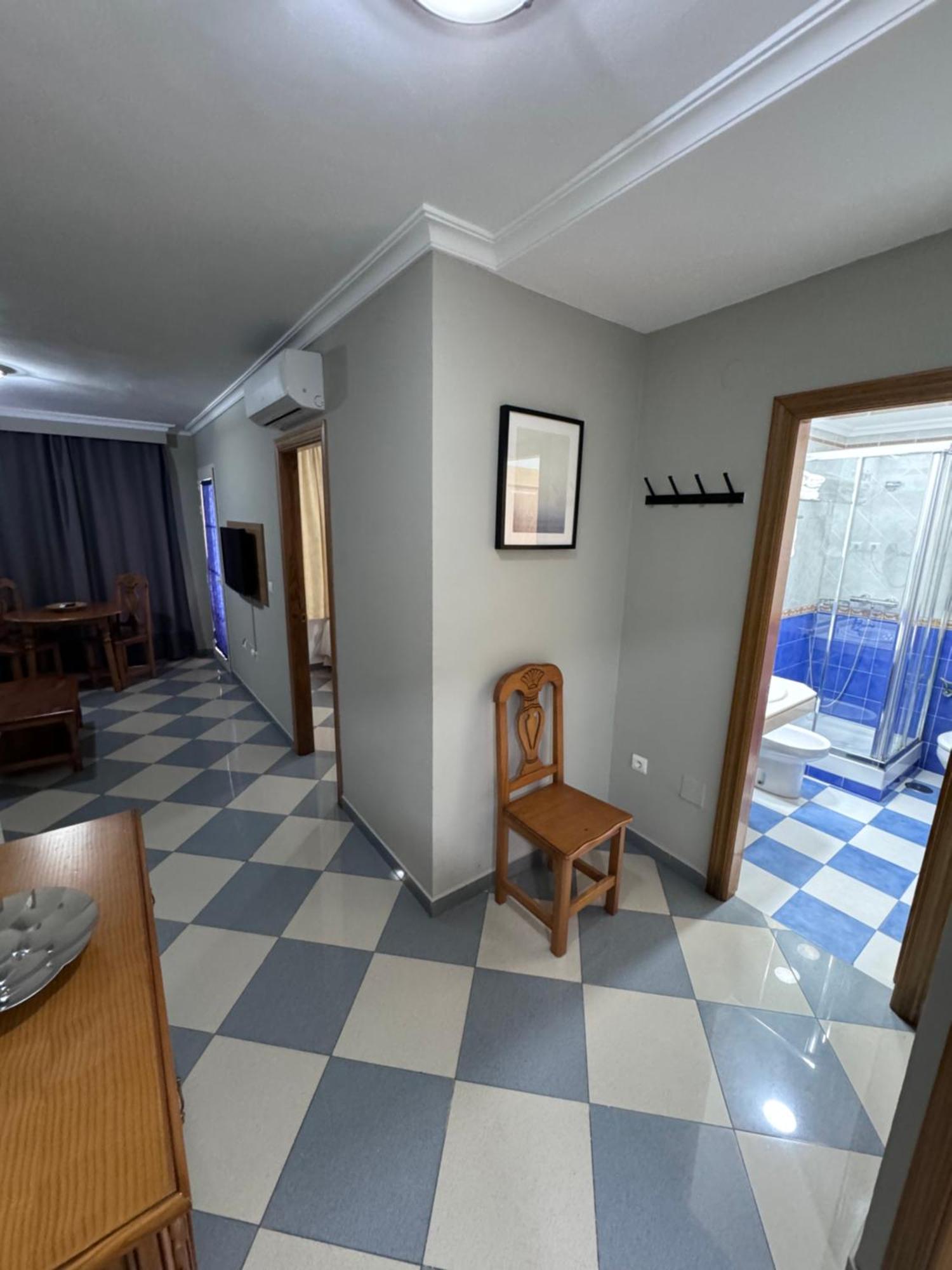 Apartamentos Nina De Oro Torremolinos Luaran gambar