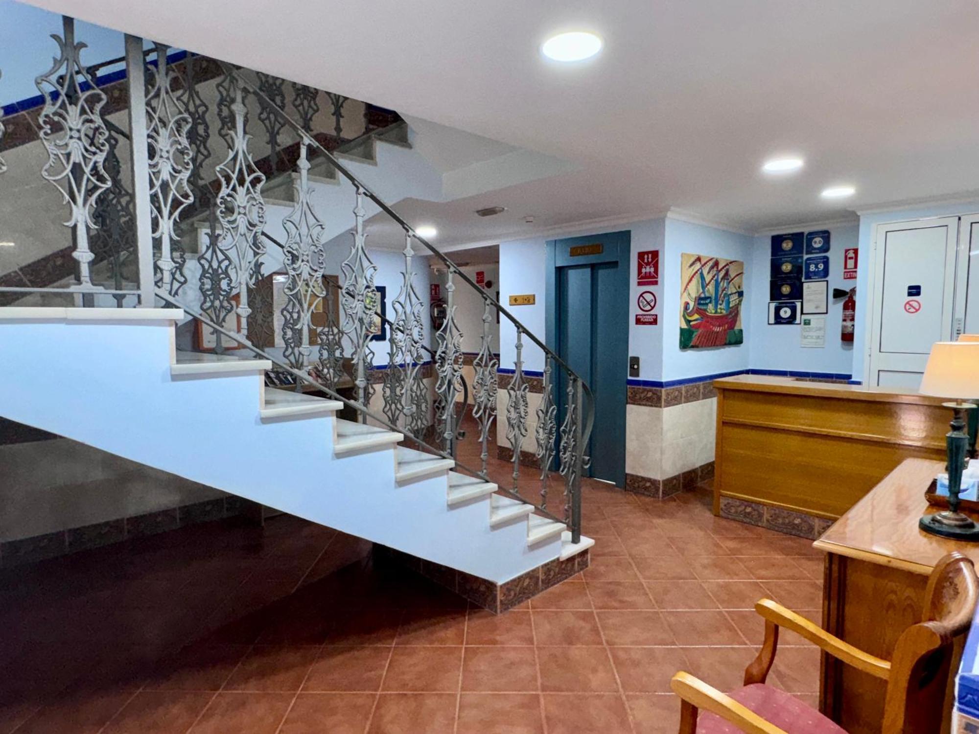 Apartamentos Nina De Oro Torremolinos Luaran gambar