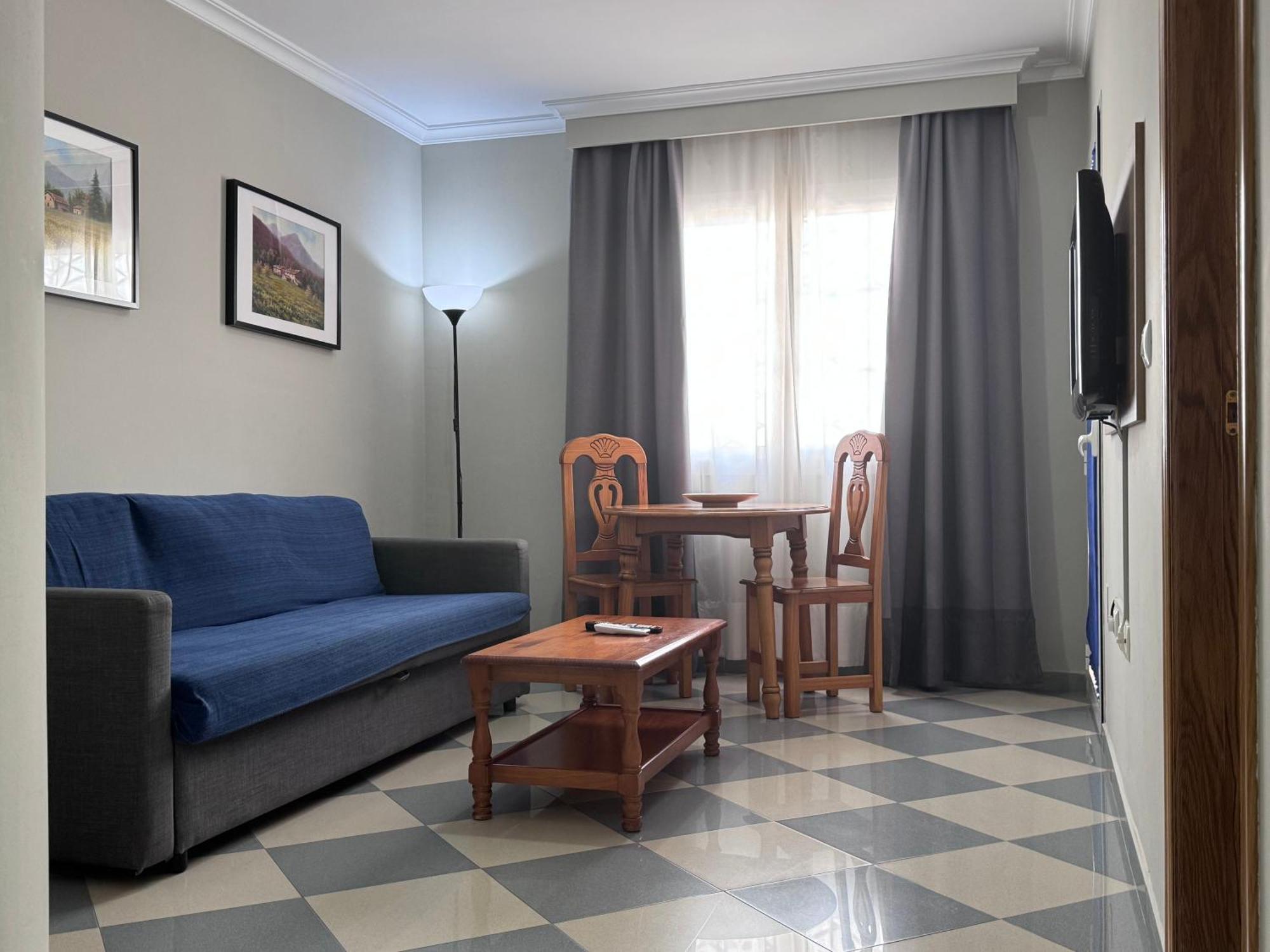 Apartamentos Nina De Oro Torremolinos Luaran gambar