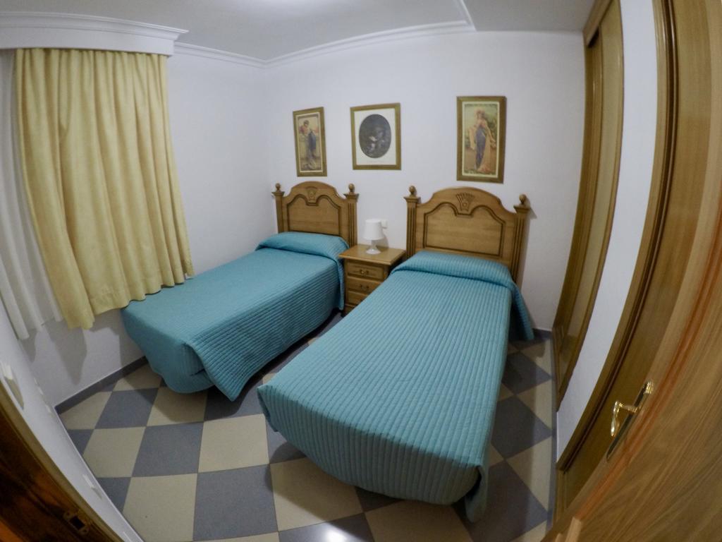 Apartamentos Nina De Oro Torremolinos Luaran gambar