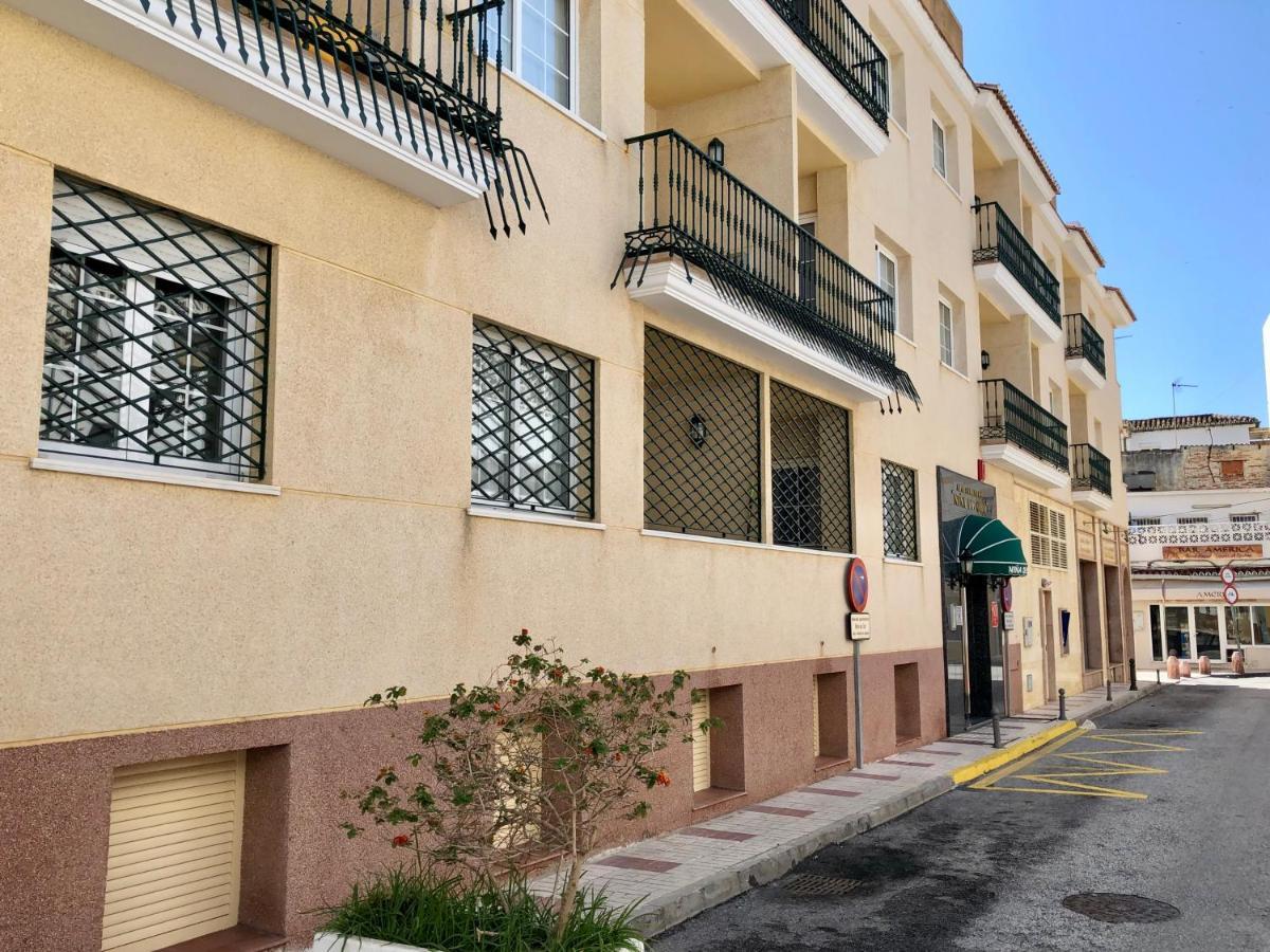 Apartamentos Nina De Oro Torremolinos Luaran gambar